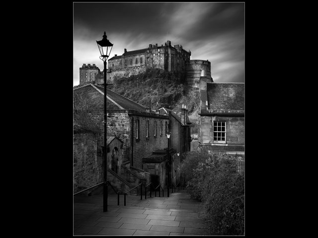 Annual Ex Best Monochrome Print & Very Highly Commended_Robert Hume_Edinburgh Castle
